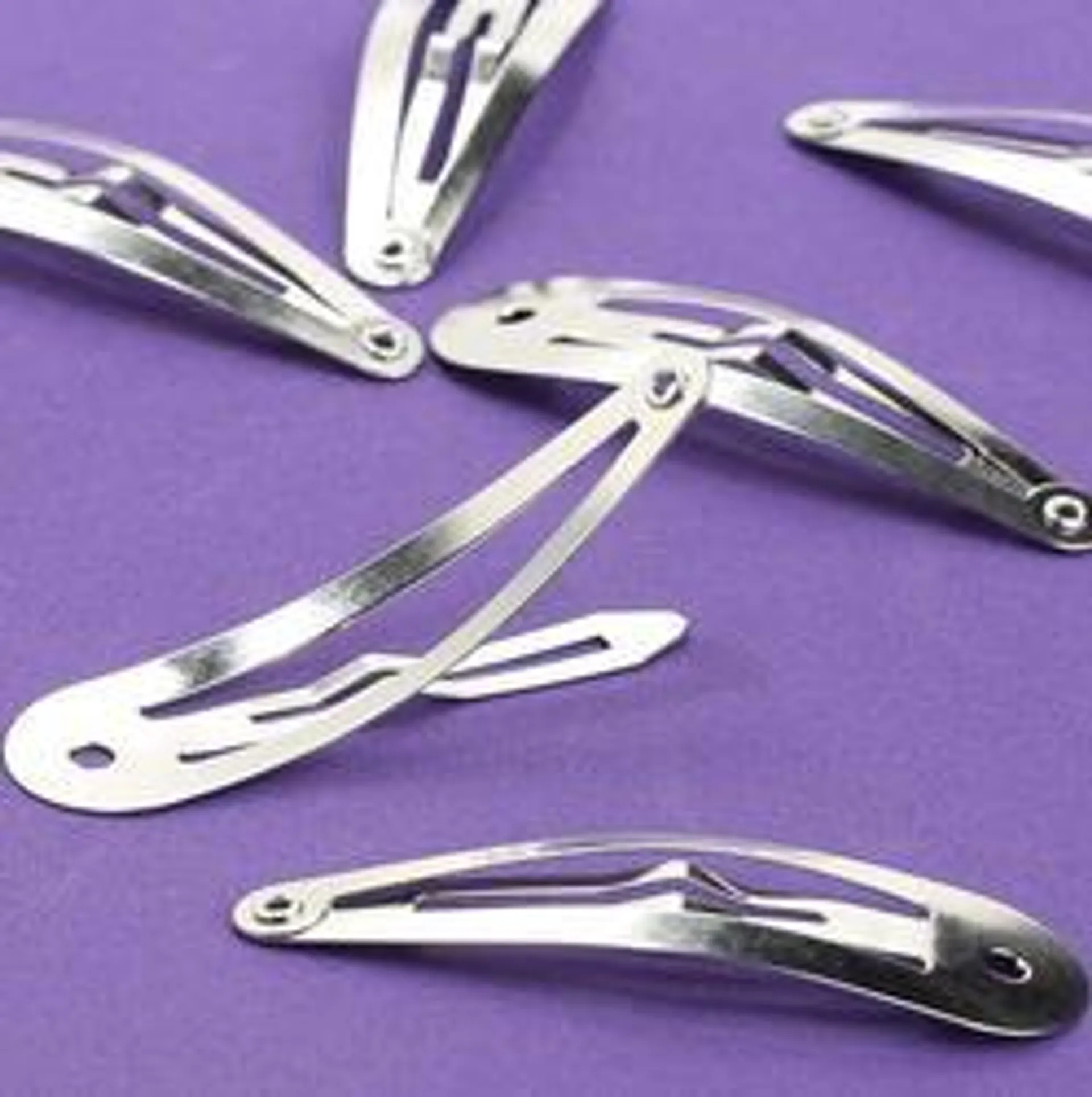 Silver Metal Snap Hair Clips (Package of 6 pieces)