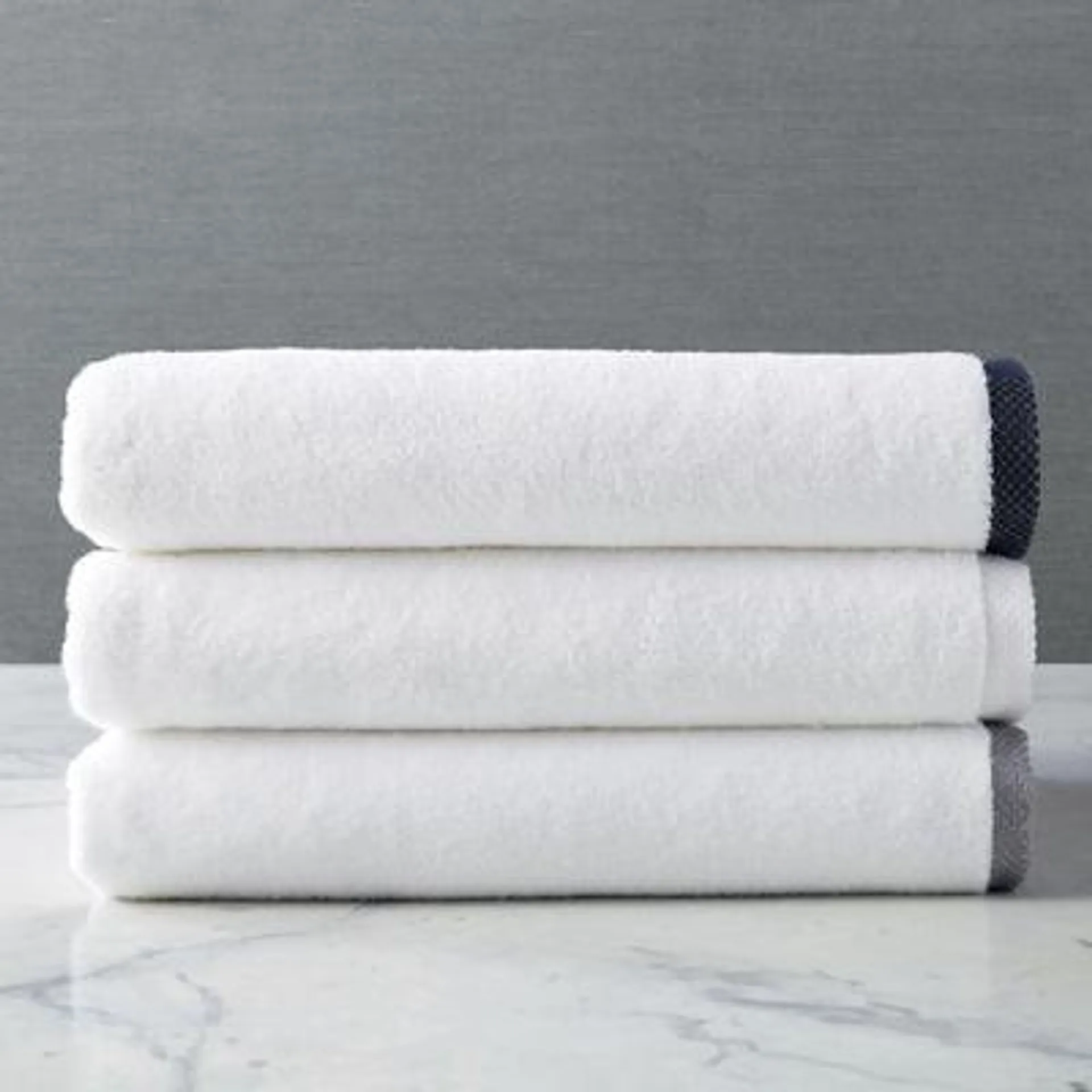 Frontgate Resort Collection™ Border Trim Bath Towels