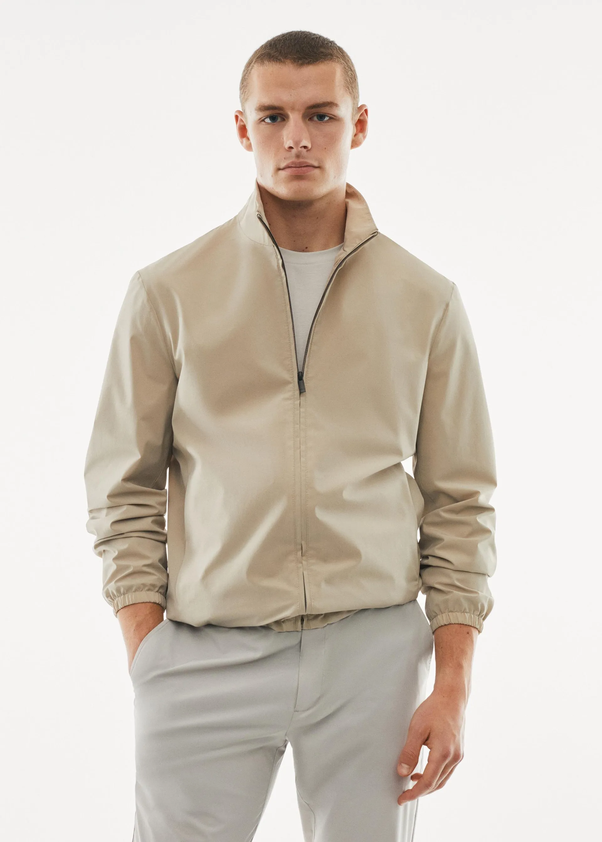 Chaqueta bomber water-repellent