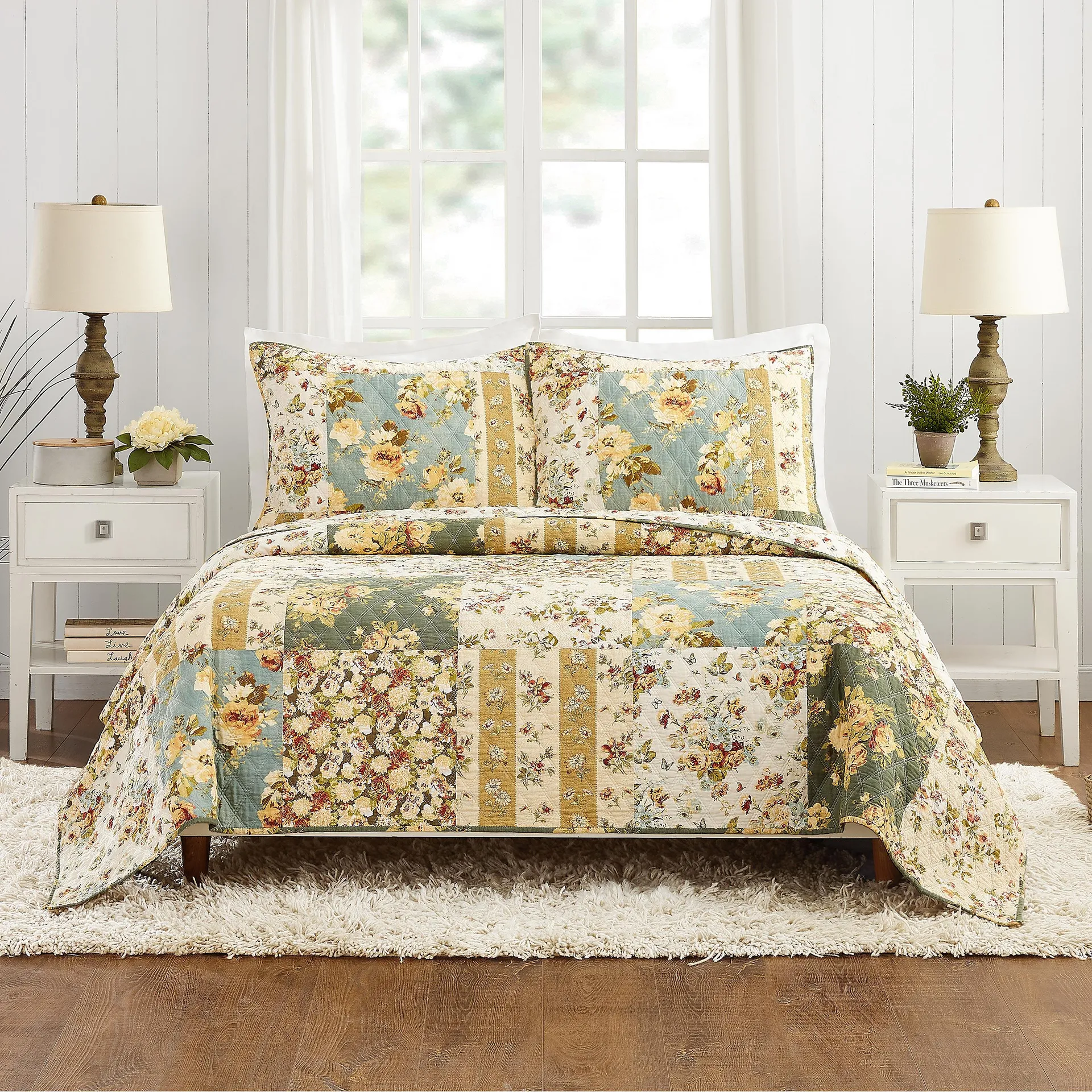 Felicity Patch Quilt Set - Ivory - Full/Queen