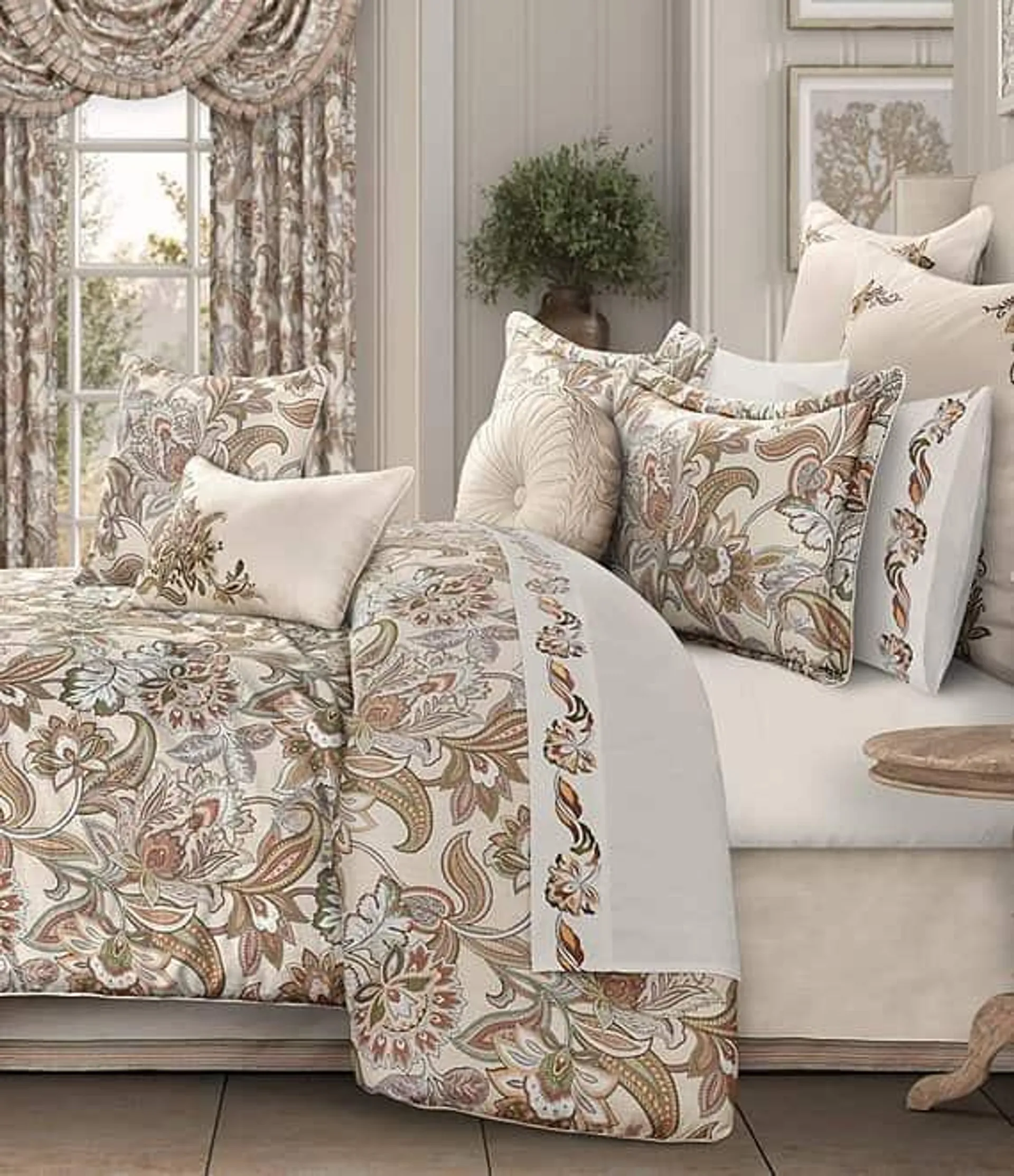 Captiva Jacobean Floral Print Comforter Set