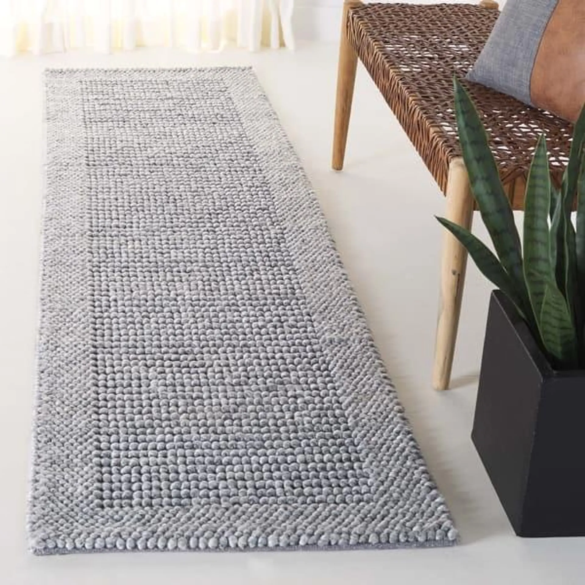 SAFAVIEH Handmade Natura Benan Farmhouse Wool Rug