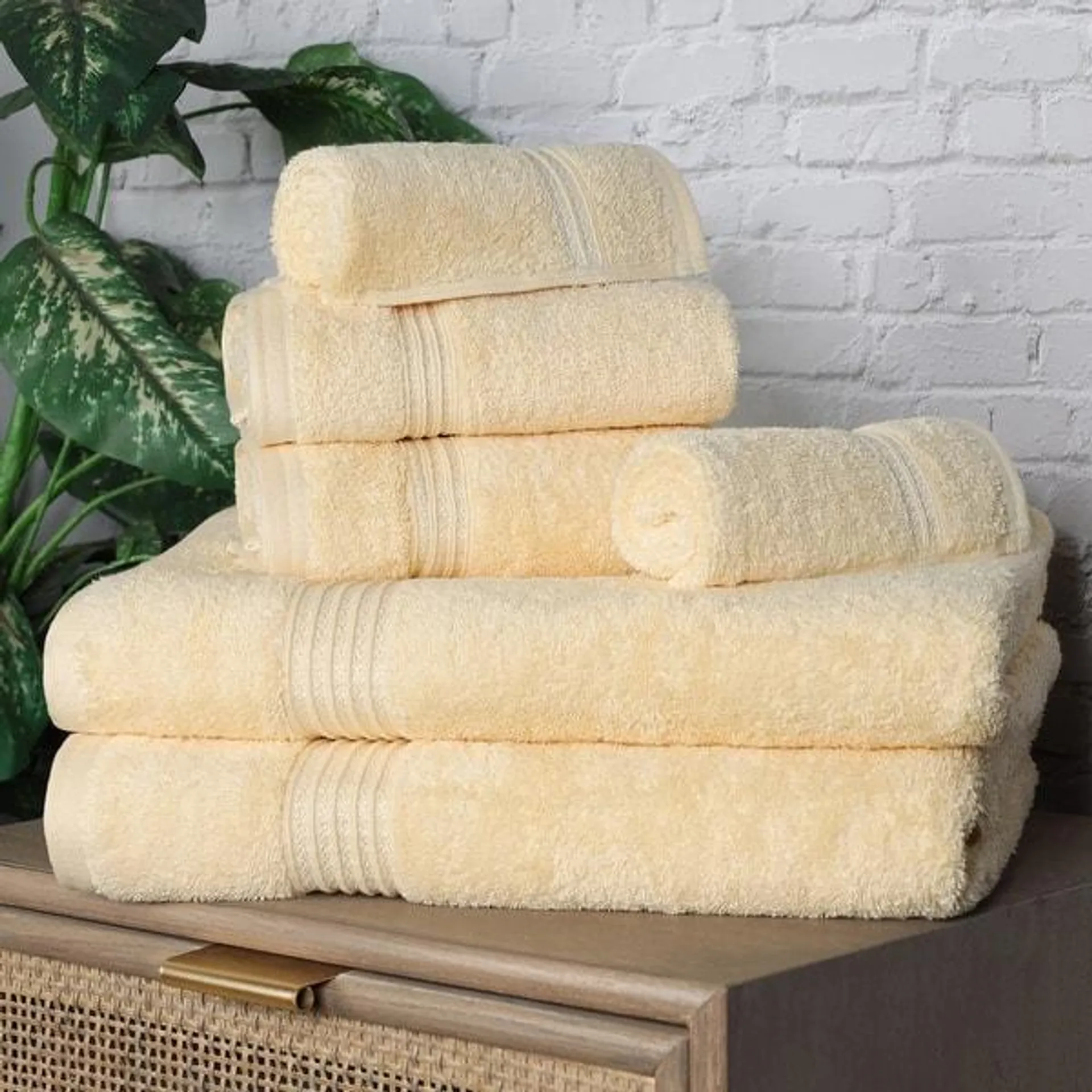 Superior Egyptian Cotton Absorbent Medium Weight Towel Set