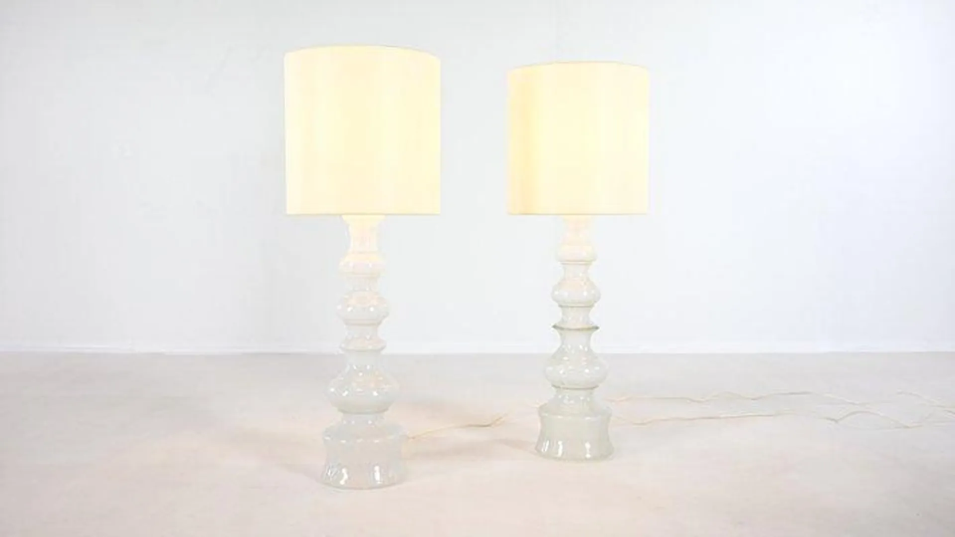 Tall Blown Glass Table Lamps attributed to Lindshammar Glasbruk, Sweden, 1960s, Set of 2