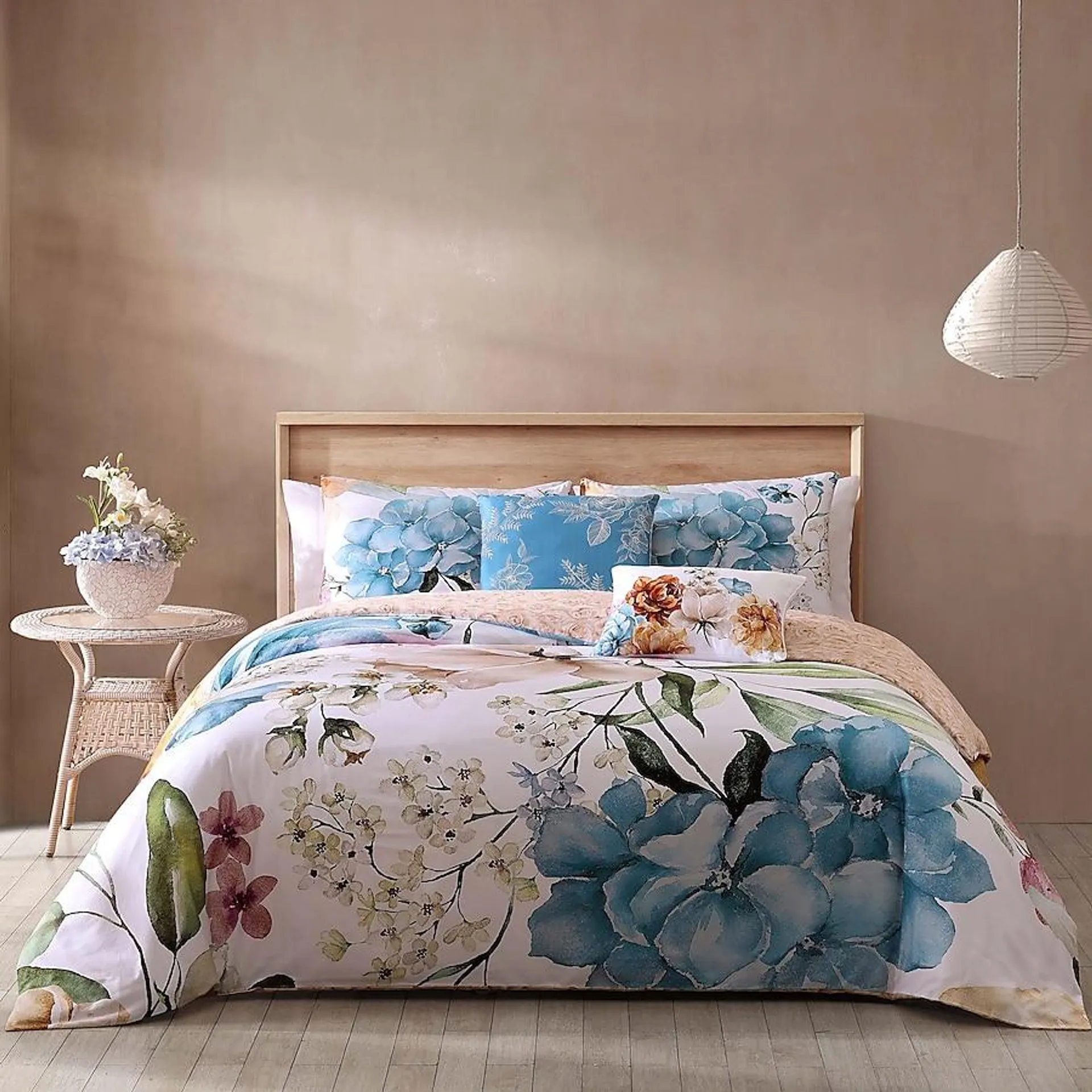 BEBEJAN Maia 5 Piece Comforter Set Blue Floral Reversible Queen Comforter Cotton with (Fill)