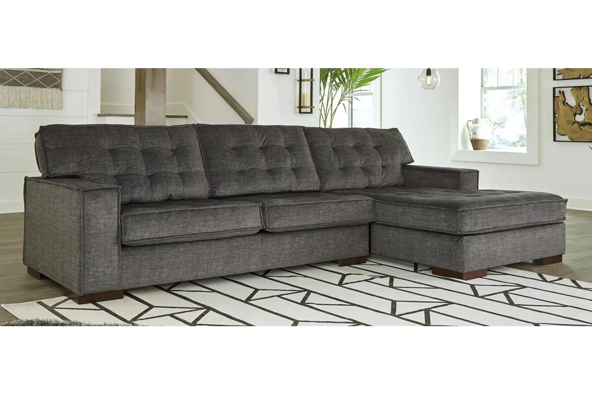 Coulee Point 2-Piece Sectional with Chaise