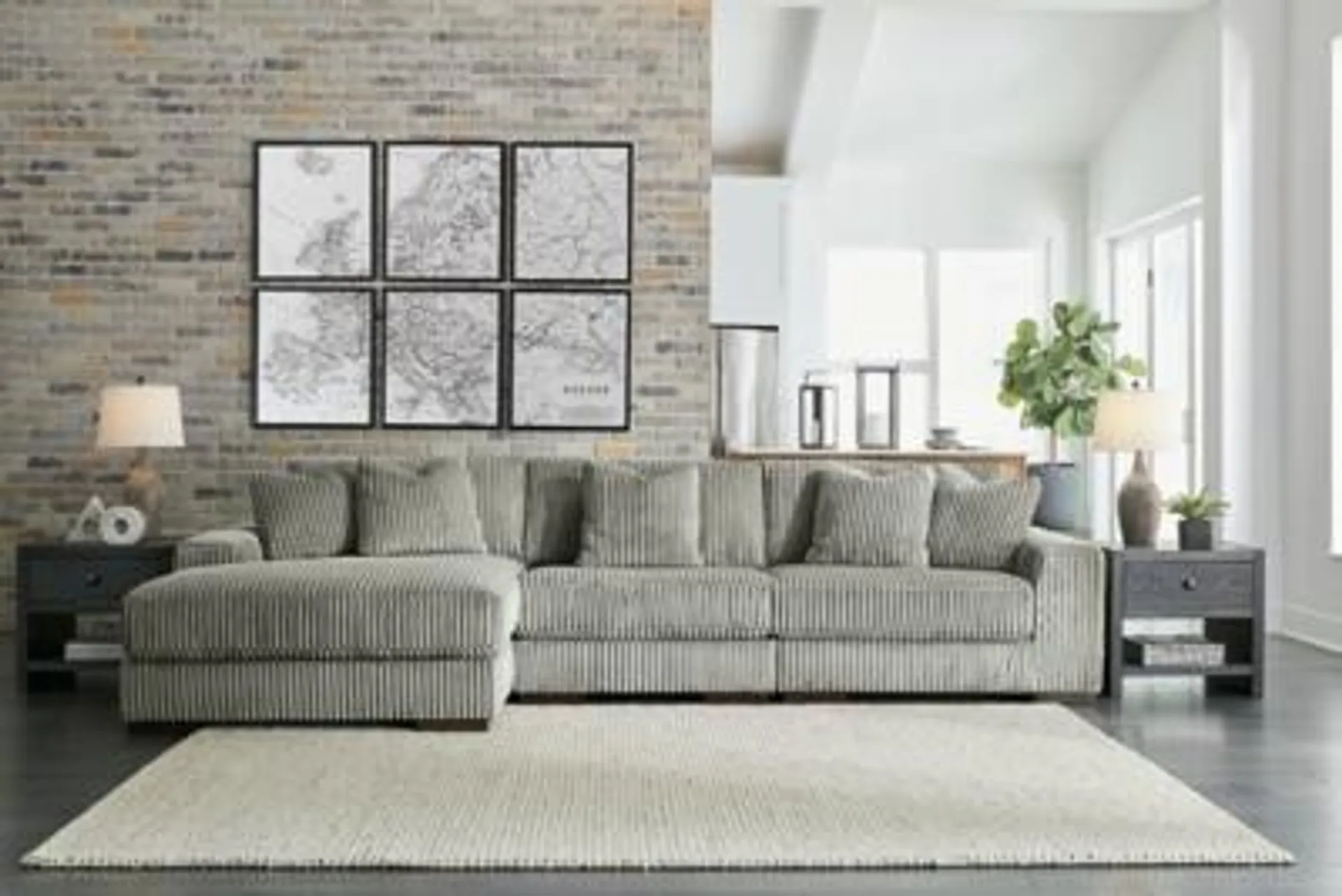 Lindyn 3-Piece Modular Sofa with Chaise