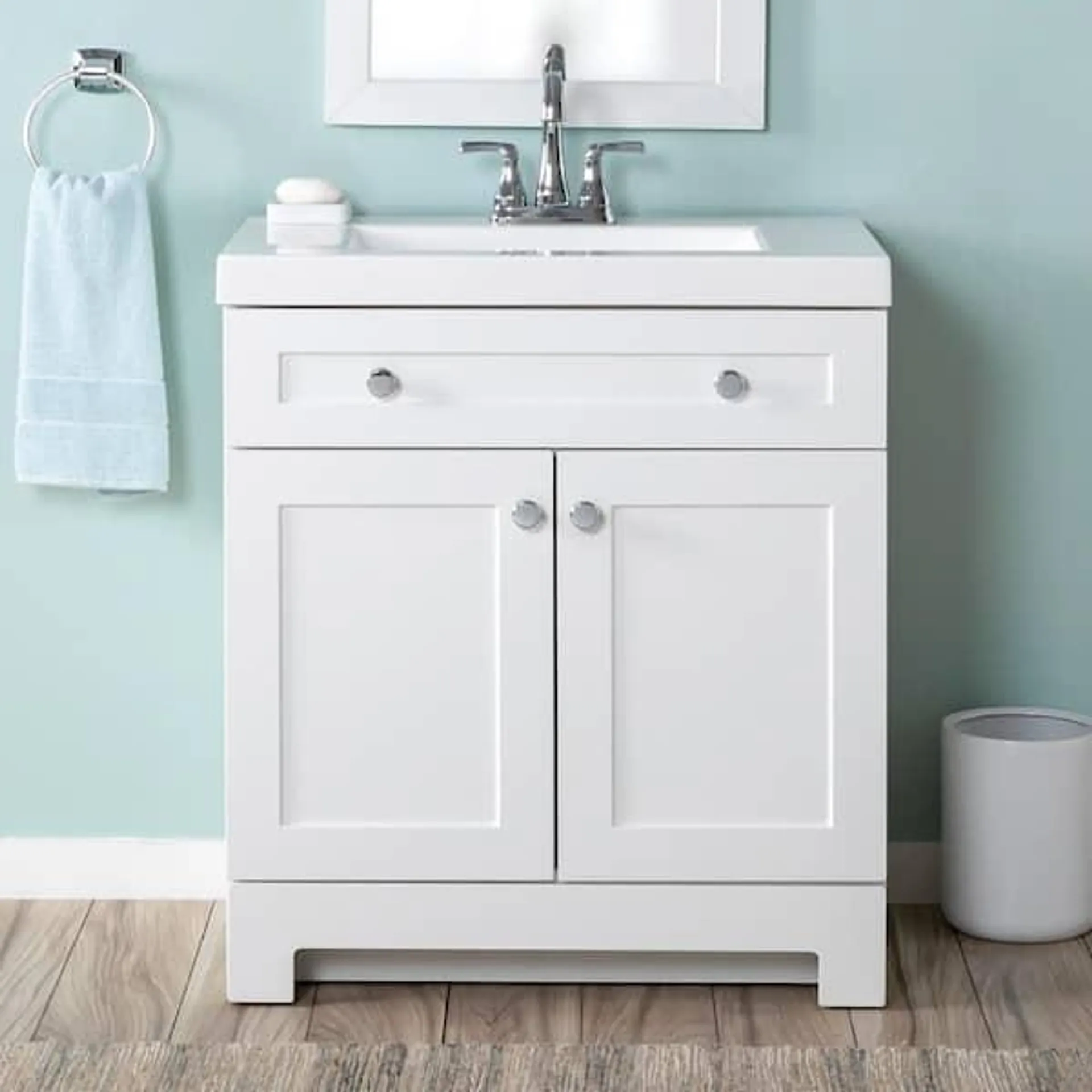 Everdean 31 in. Single Sink White Bath Vanity with White Cultured Marble Top (Assembled)