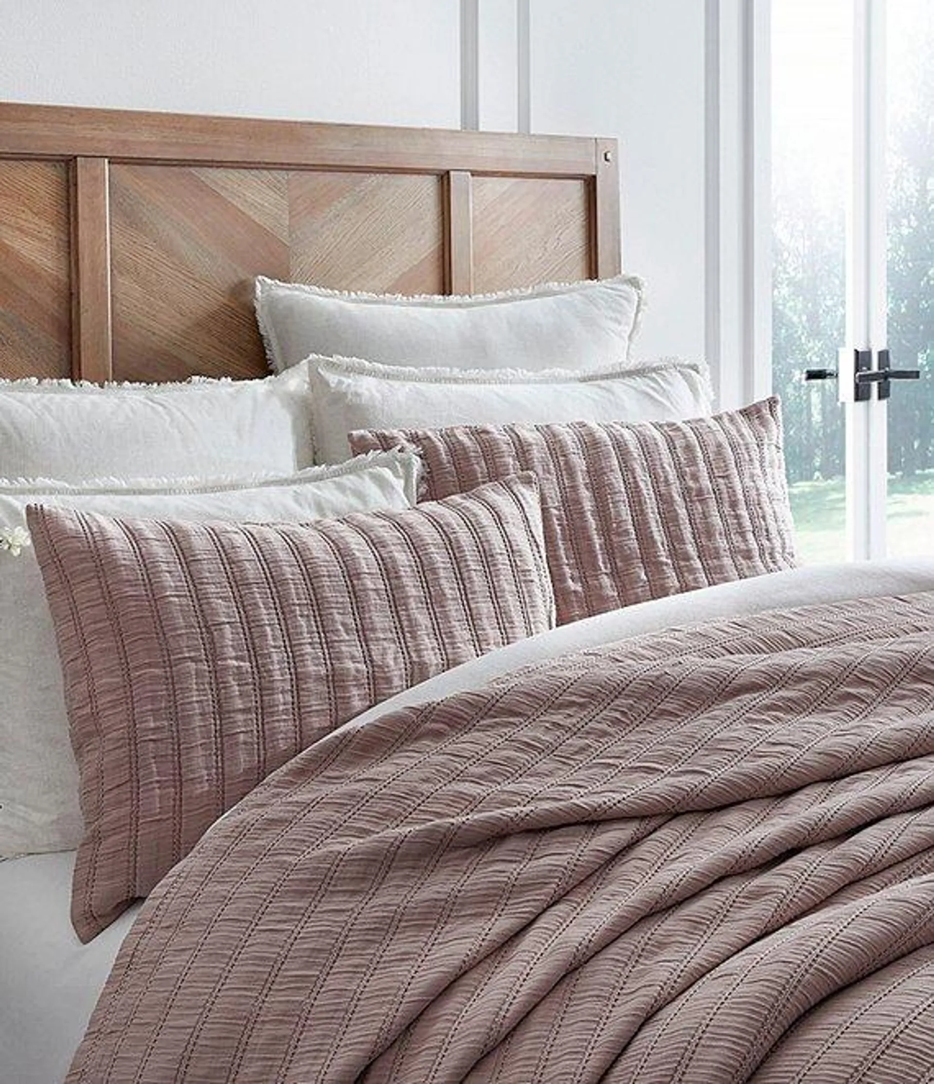 Simplicity Collection Parker Cotton Jacquard Coverlet