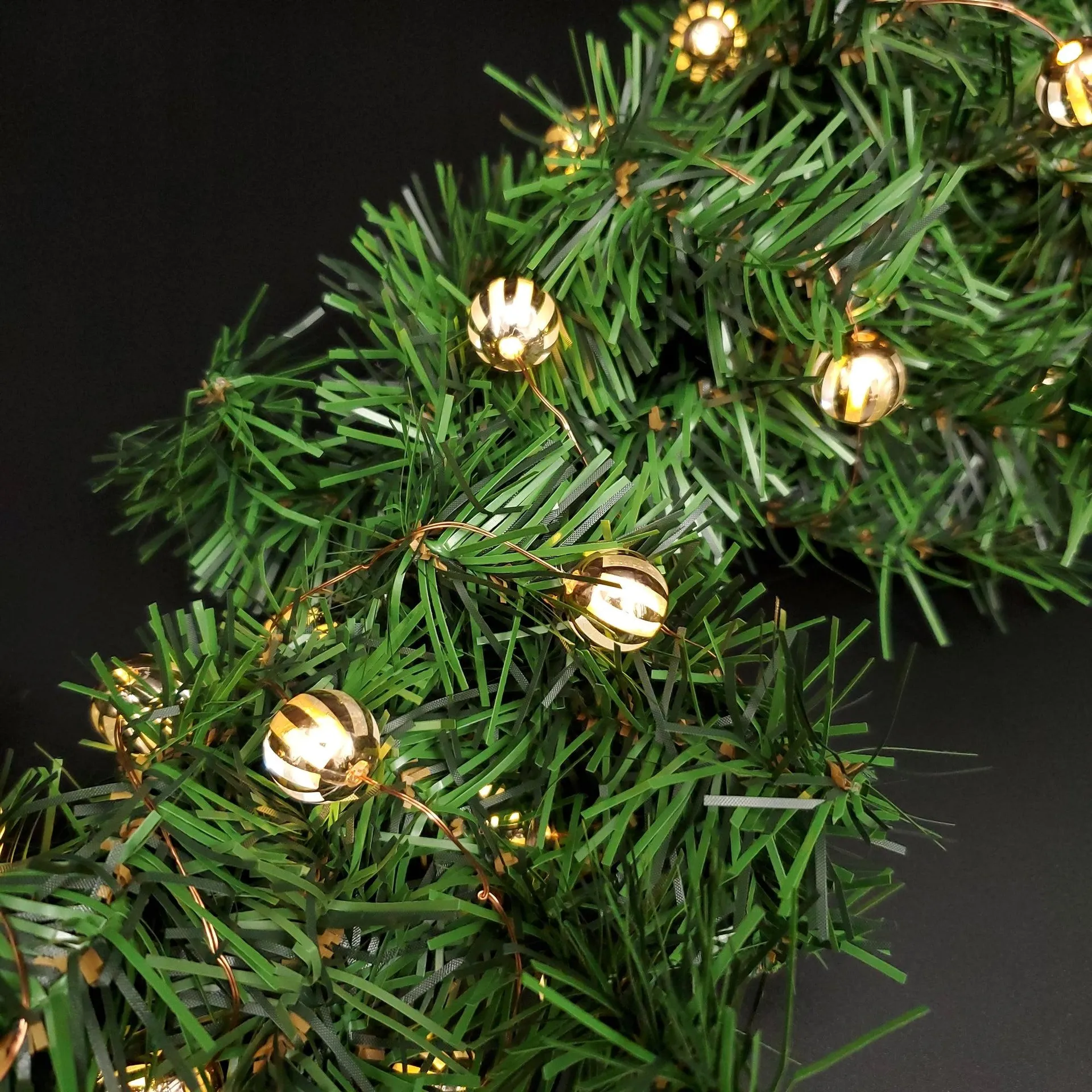 Battery Operated with Gold Balls LED Mini String Lights