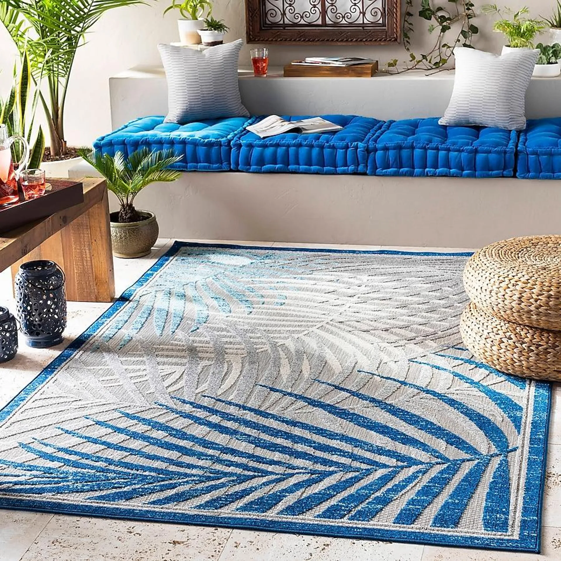 Livabliss Big Sur 7 X 9 (ft) Dark Blue Indoor/Outdoor Floral/Botanical Tropical Area Rug