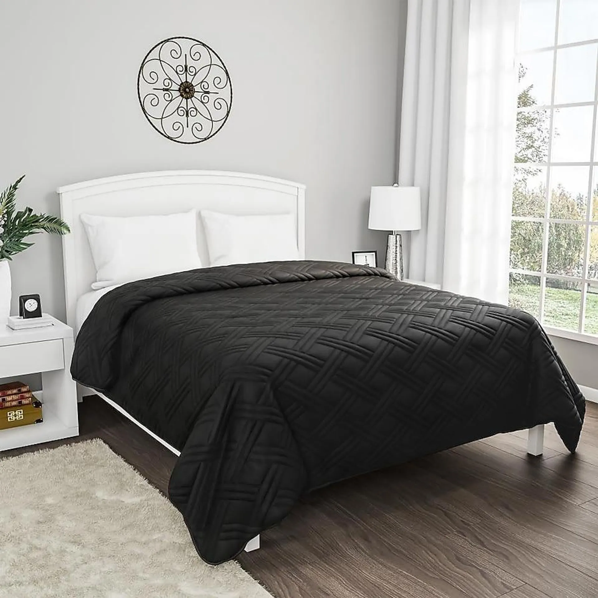 Hastings Home Coverlets Black Solid Full/Queen Quilt