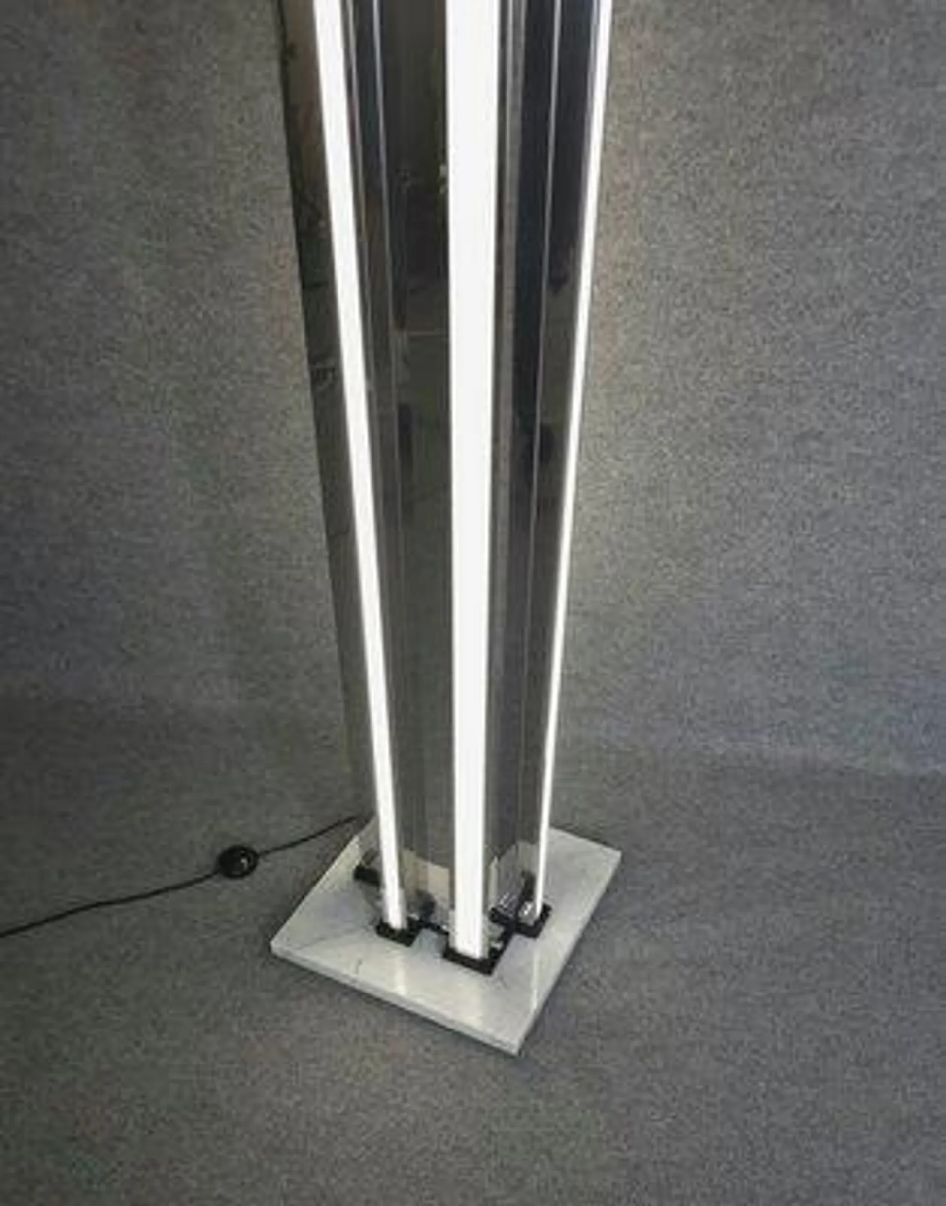 Floor Lamp in Carrara Marble, 1970s