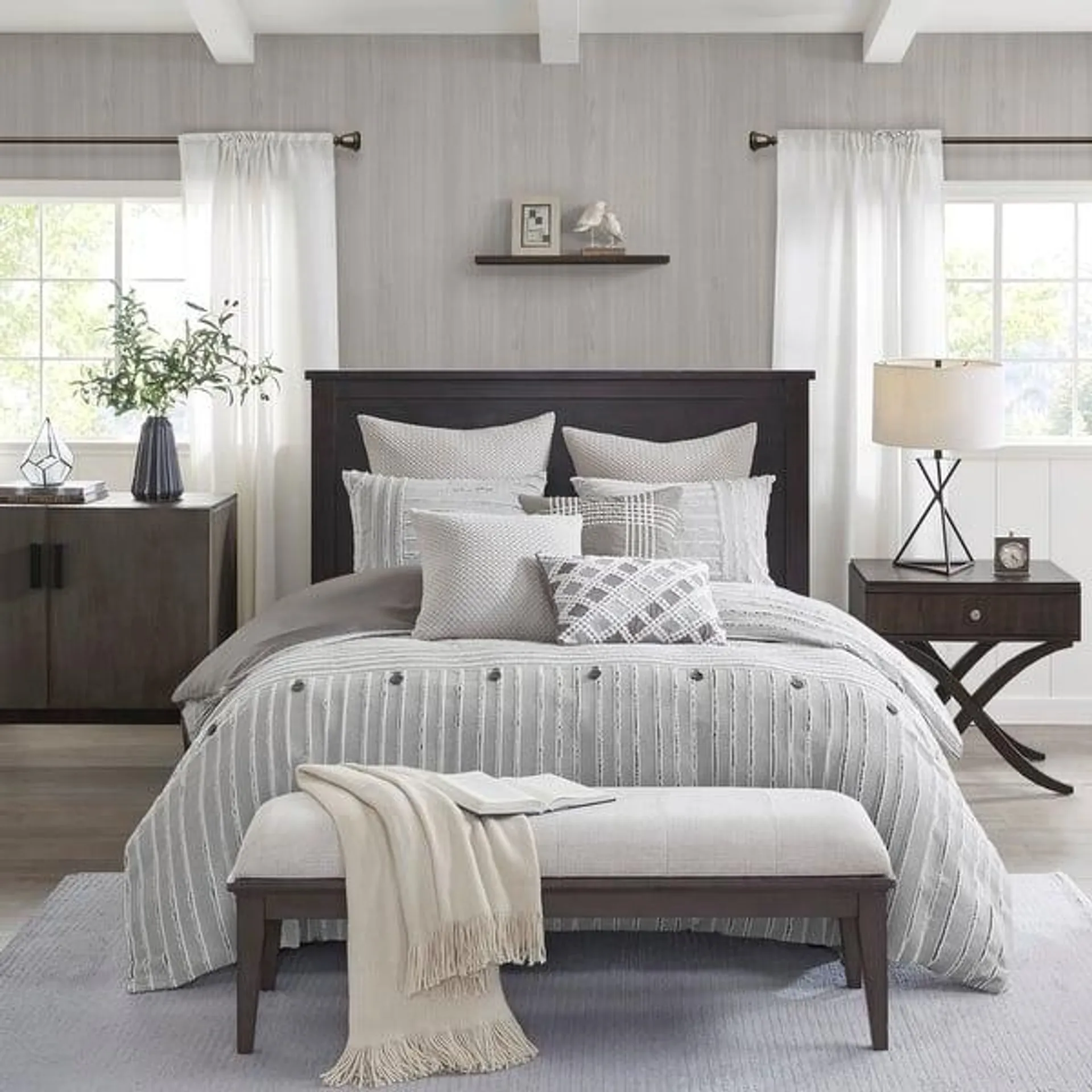 Madison Park Signature Essence Oversized Cotton Clipped Jacquard Comforter Set with Euro Shams and Throw Pillows