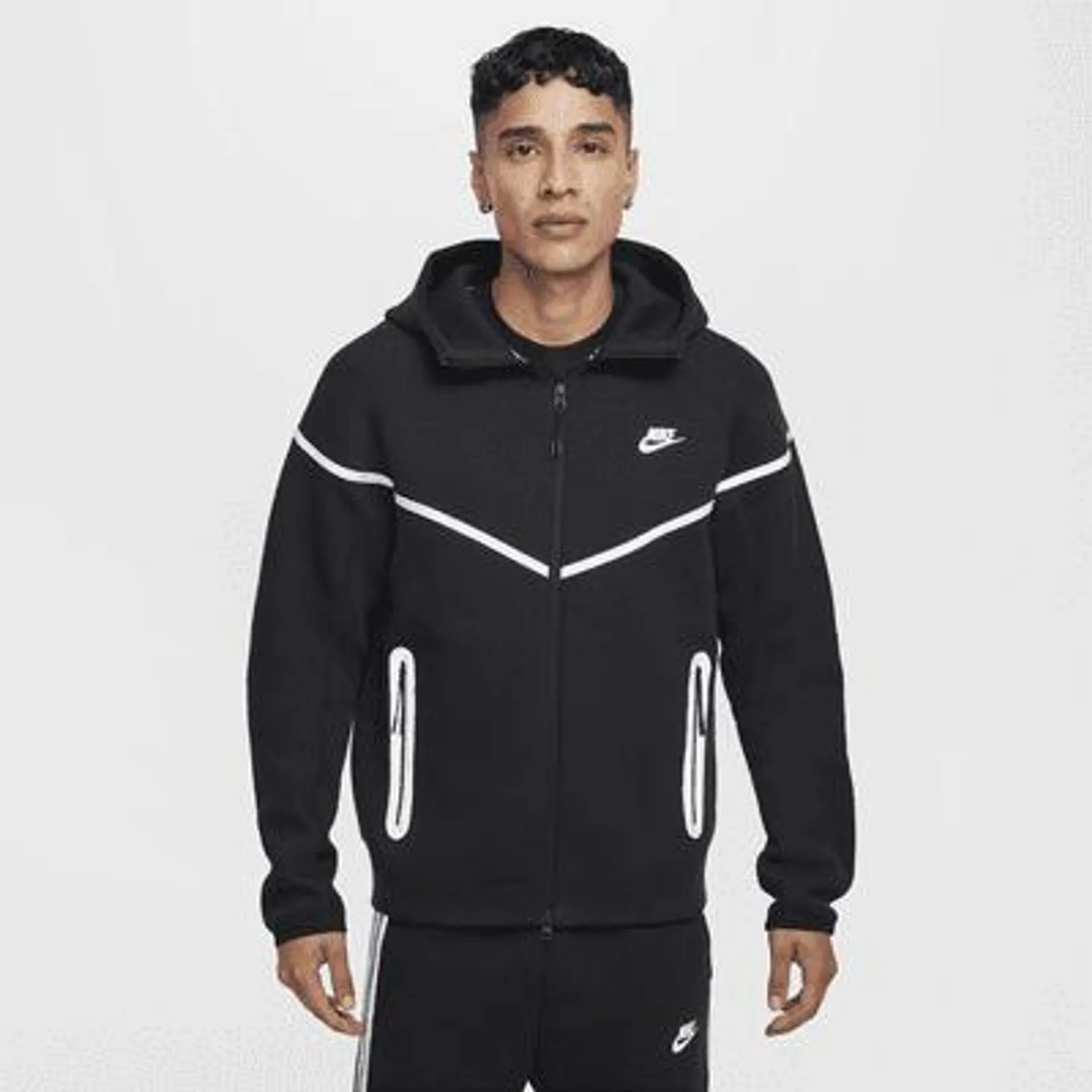 Nike Tech Windrunner