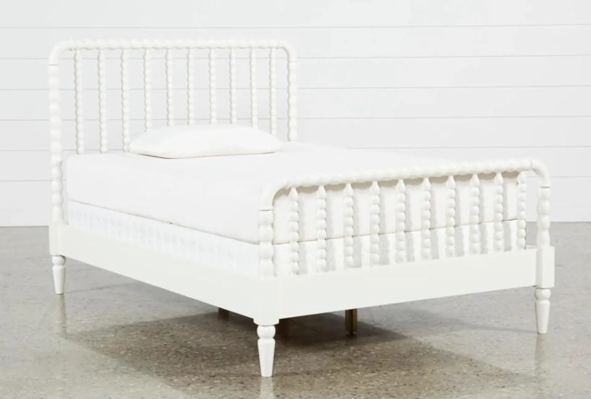 Madison White Full Wood Spindle Panel Bed