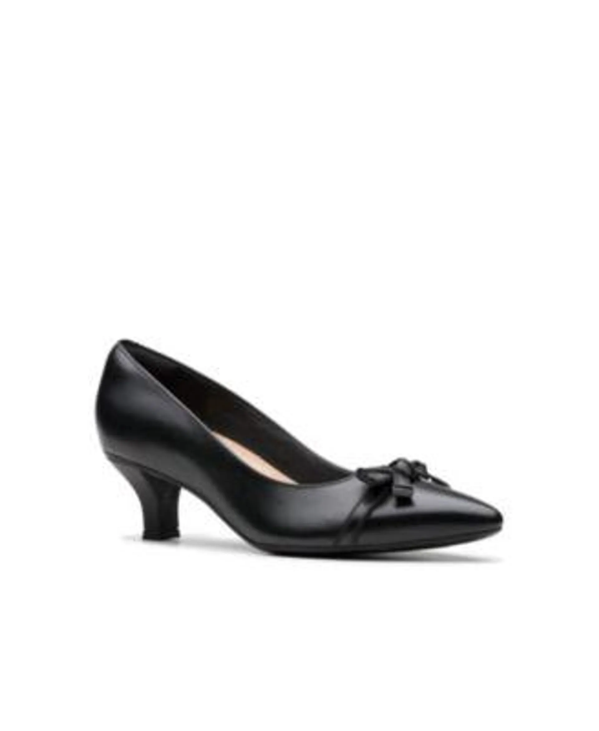 Women's Collection Kepley Holly Pumps