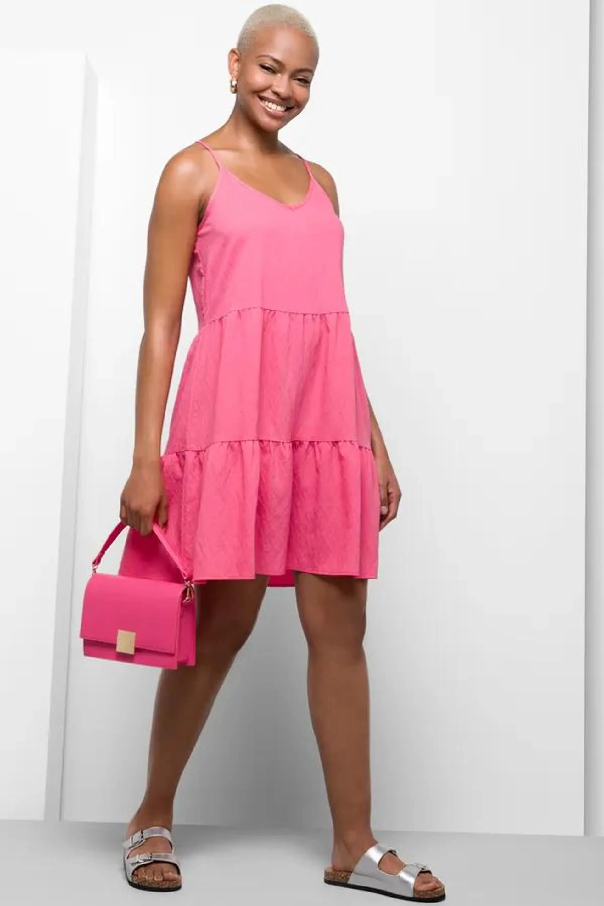 Tiered dress pink