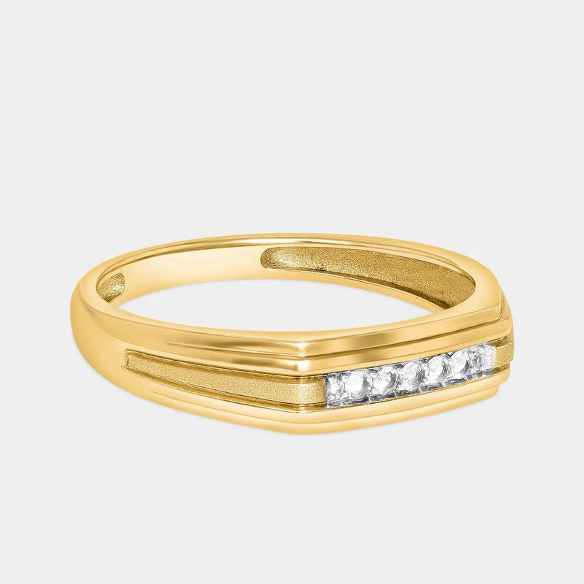 Yellow Gold Diamond Horizontal Strokes Ring