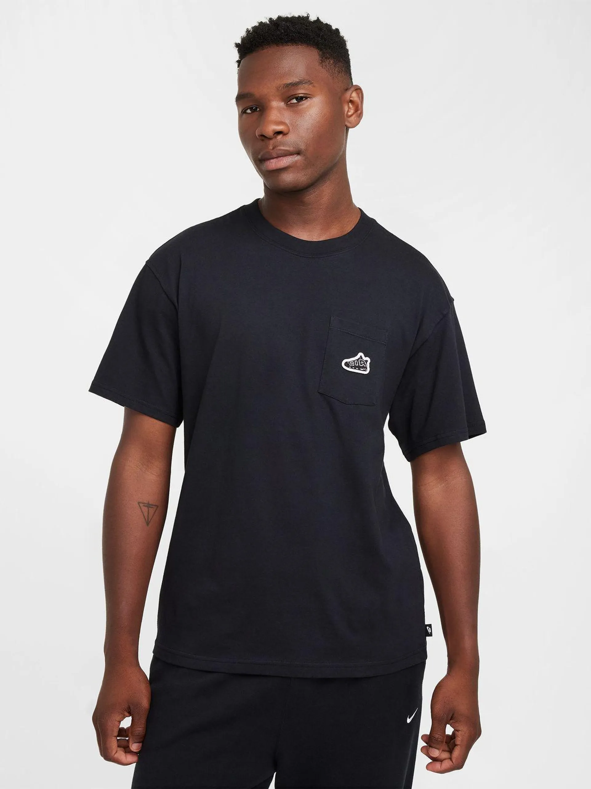 Nike Men's Nsw Max90 Black T-Shirt