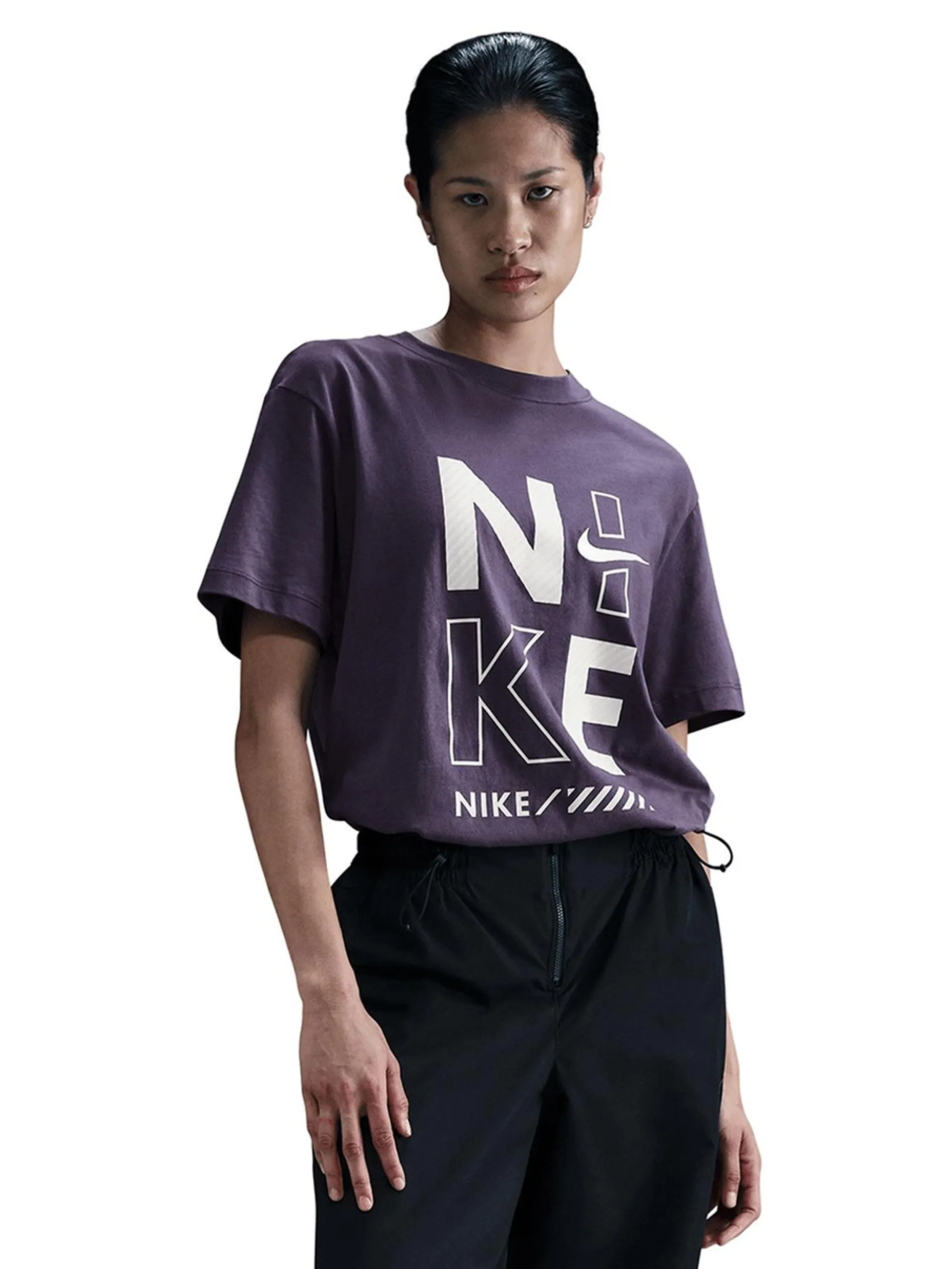 Nike Women's Nsw Purple T-Shirt