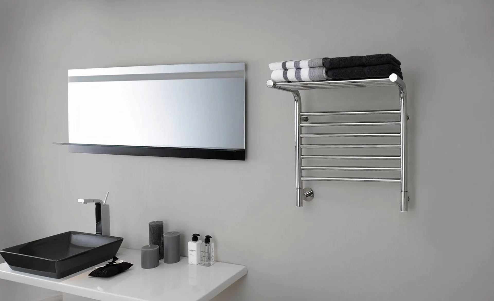 Jeeves Tangent M Polished Stainless Steel Heated Towel Shelf 555 x 400mm