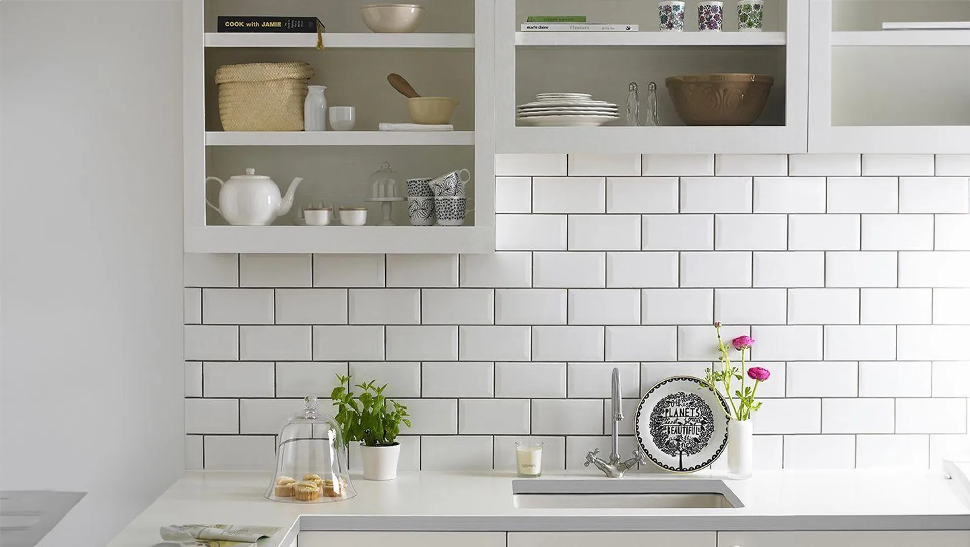 White Gloss Bevelled Subway Ceramic Wall Tile 75 x 150mm