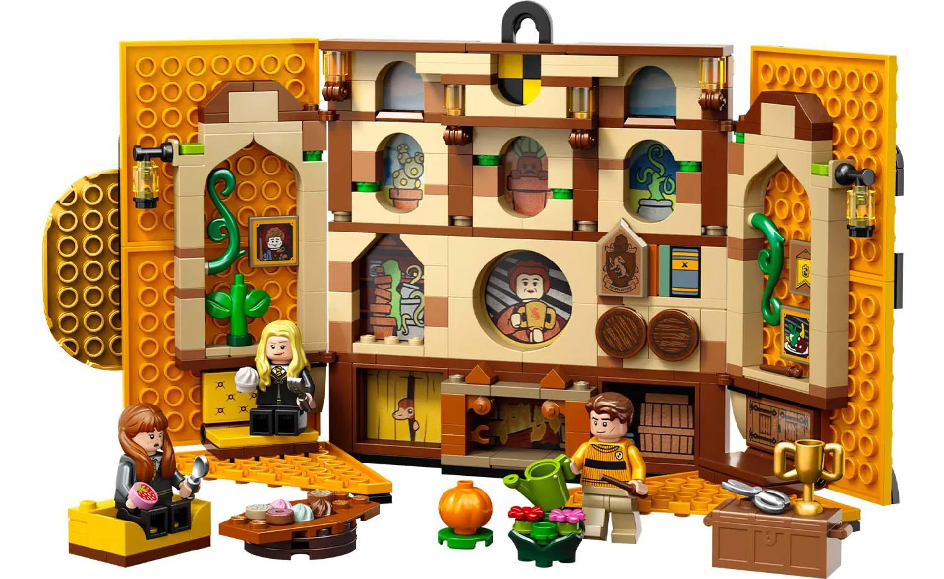 76412 | LEGO® Harry Potter™ Hufflepuff™ House Banner