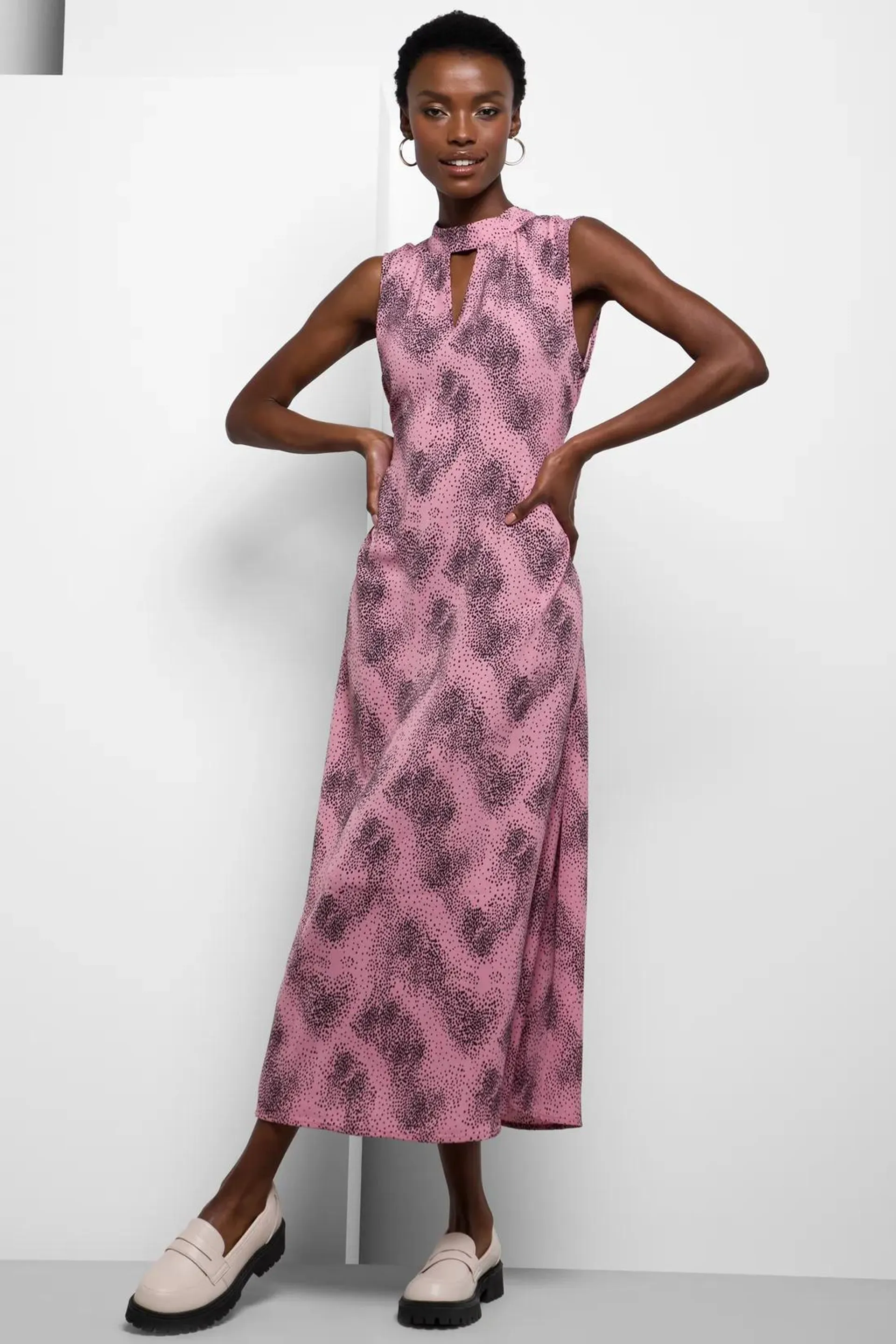 Halter neck maxi dress pink