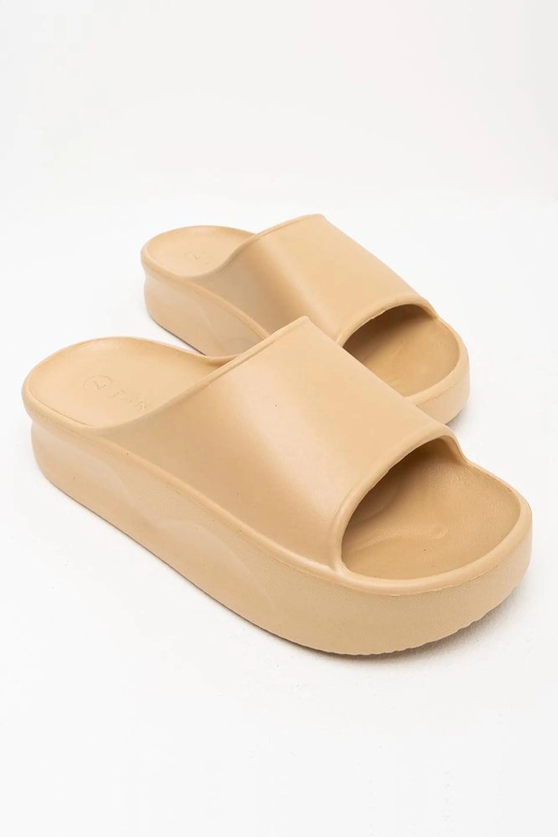 Flatform Sandal Natural