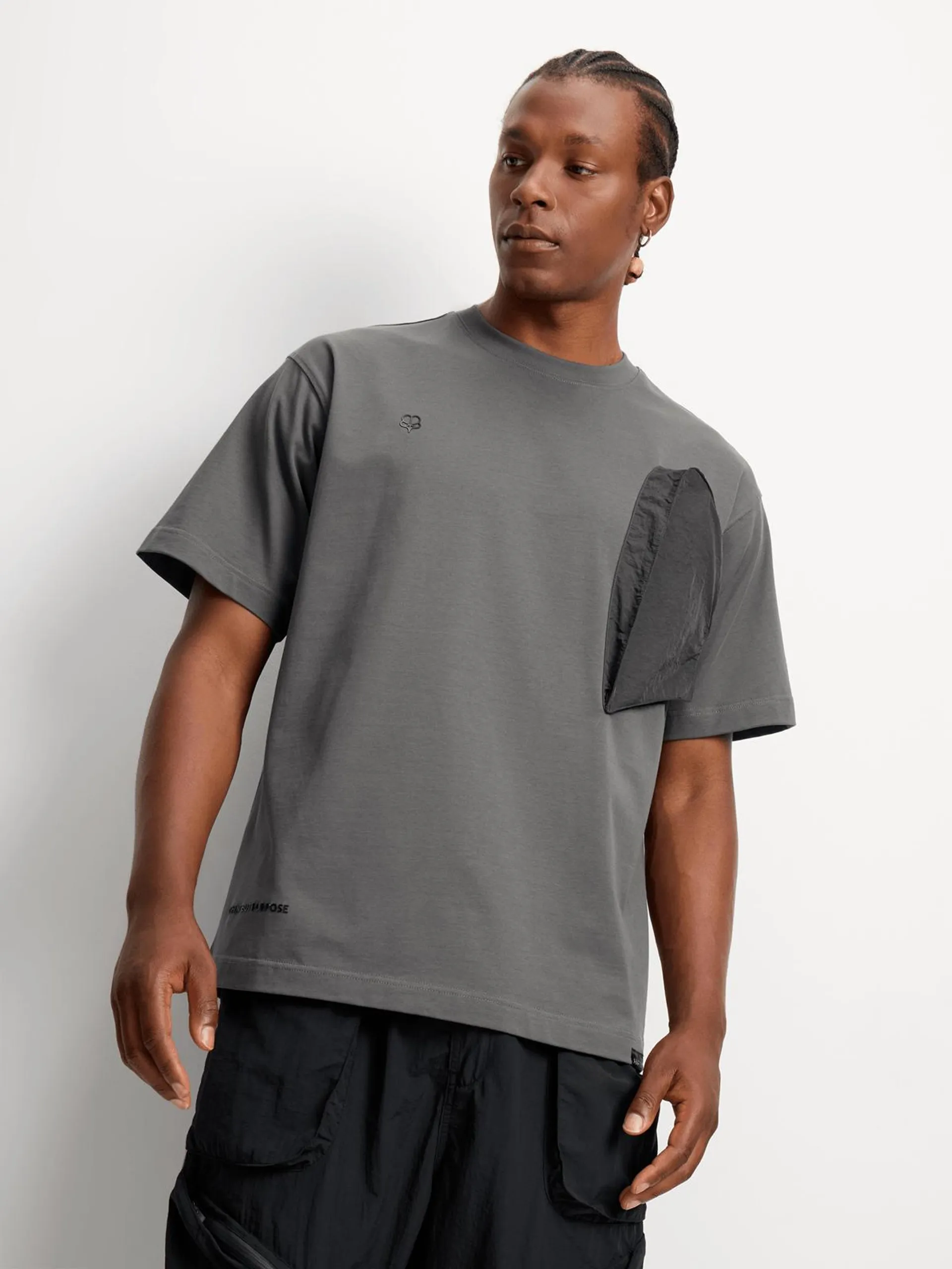 Anatomy Men's Nylon Pockets Charcoal T-Shirt