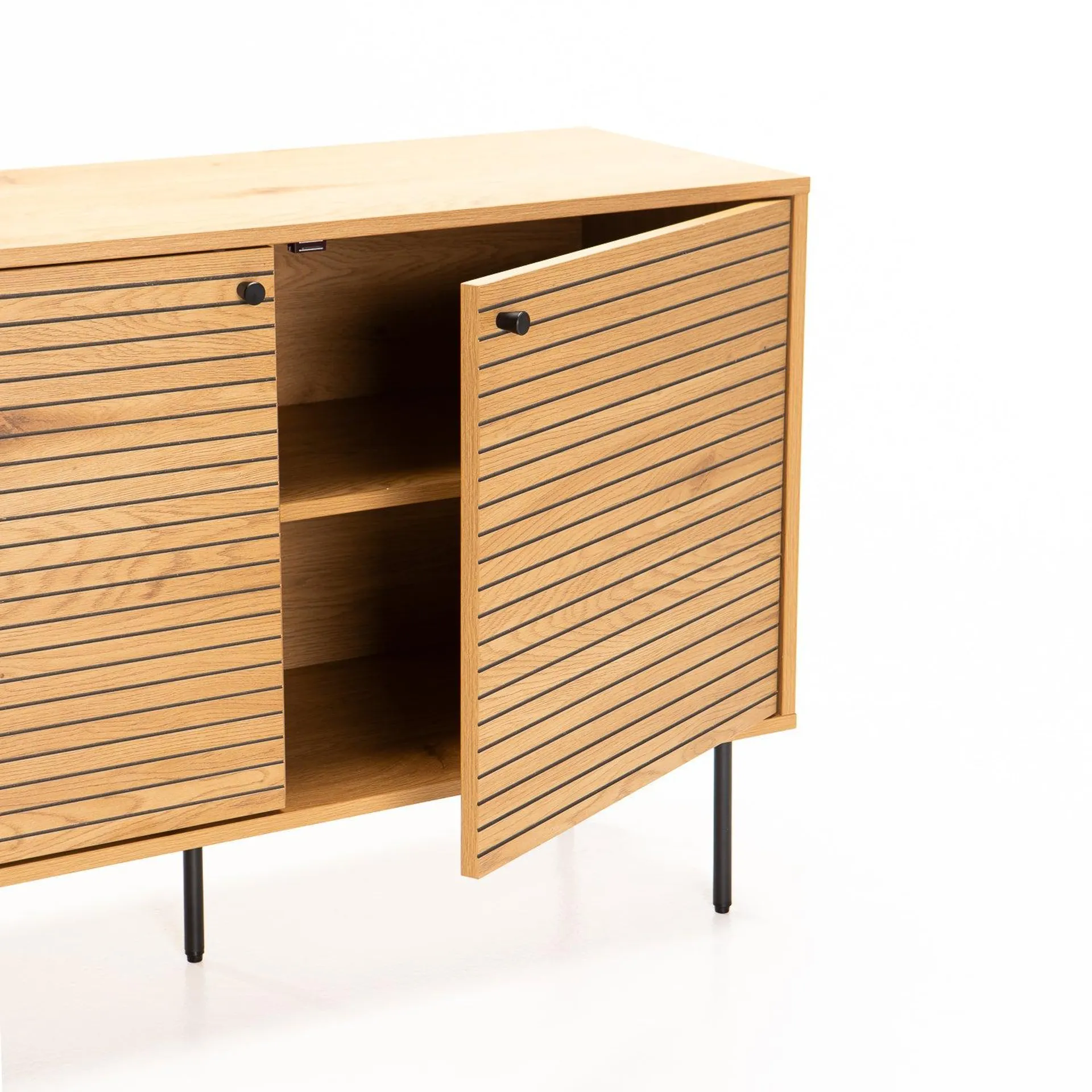 LYON 2 DOOR SIDEBOARD