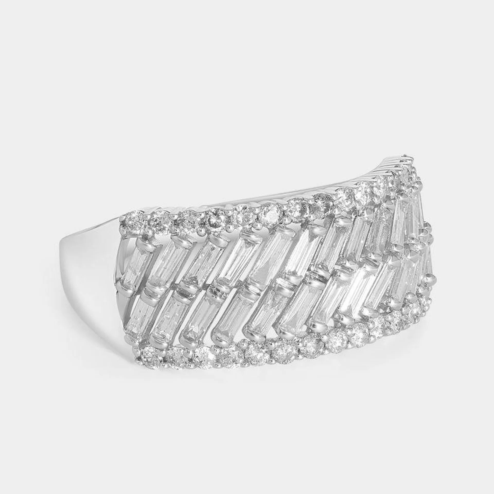 White Gold 0.89ct Diamond Baguette-Cut & Round-Cut Ring