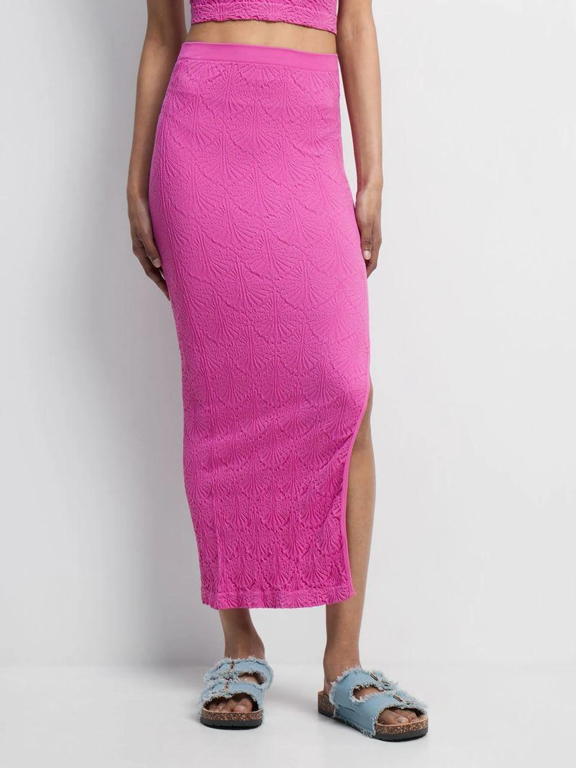 Women's Pink Co-Ord Seamless Crochet Midi Skirt With Slit