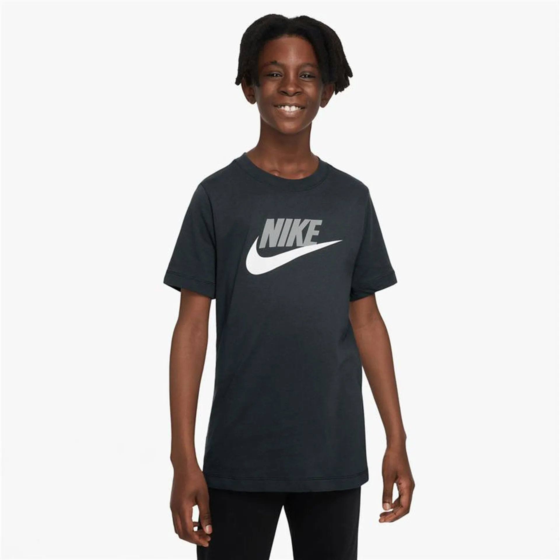 Nike Unisex Youth Black T-shirt