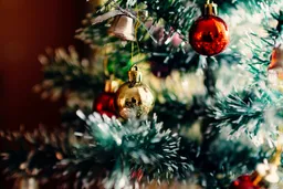 Économies saisonnières : maîtriser l'art des achats de Noël au Canada