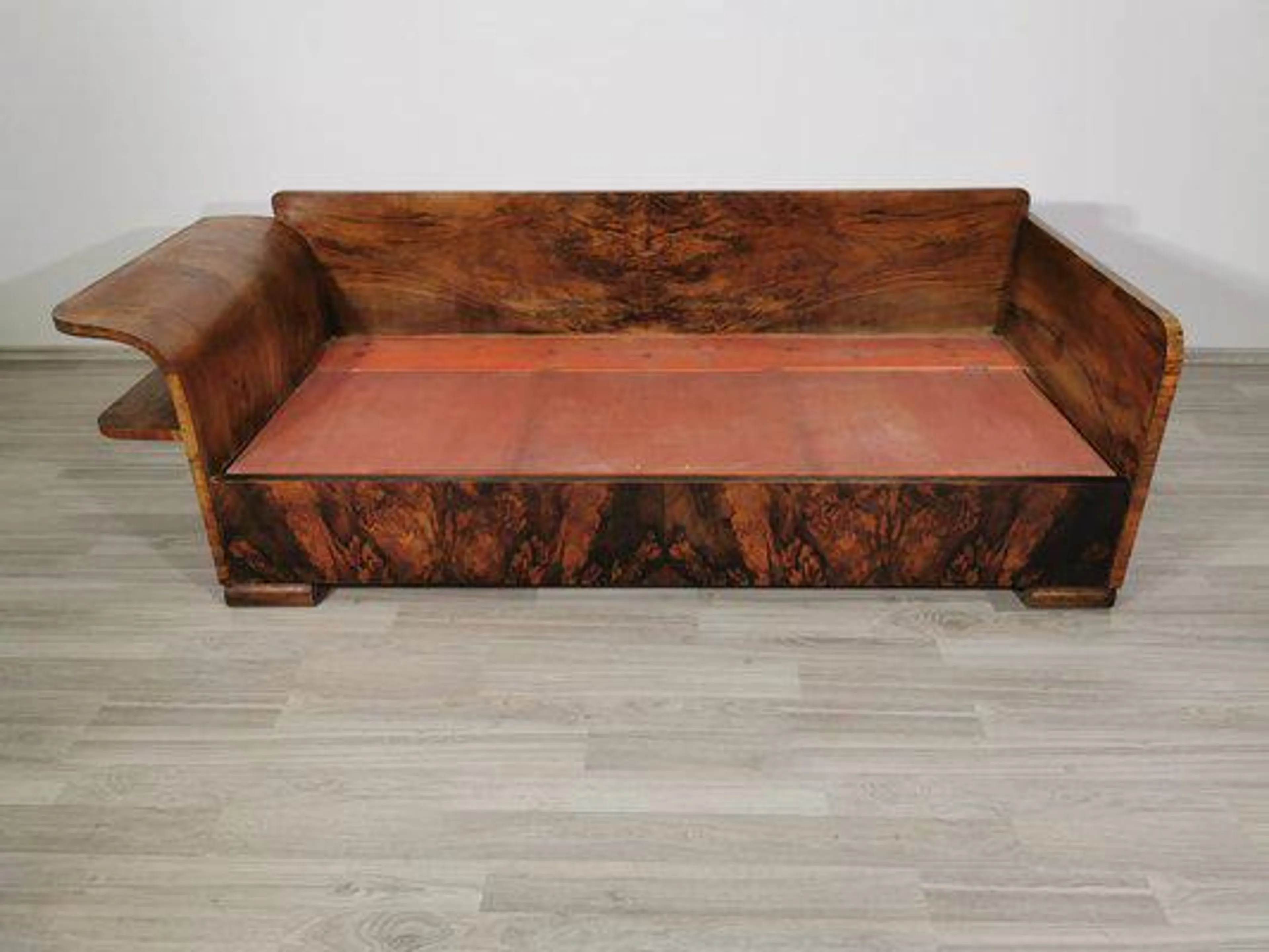 Art Deco Sofa by Jindrich Halabala