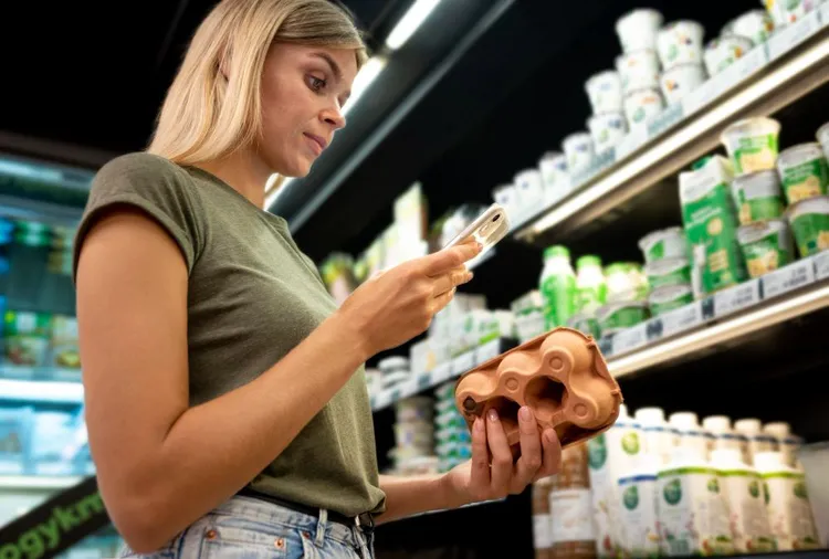 Is the Store Brand Worth It? A Shopper's Guide to Generic vs. National Brands